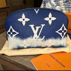 Louis Vuitton Escale Blue Cosmetic Pouch M69138 Full Set